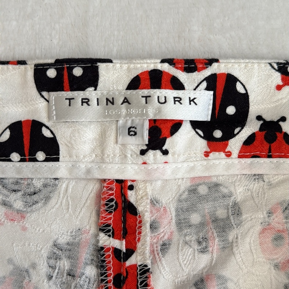 Trina Turk | Corbin Ladybug Print Cotton Stretch Shorts 181505 White/Red/Black 6 - Picture 8 of 16